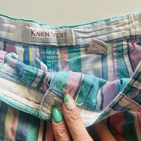 Vintage Karen Scott Plaid Mom Shorts Size 14 - Picture 2 of 3